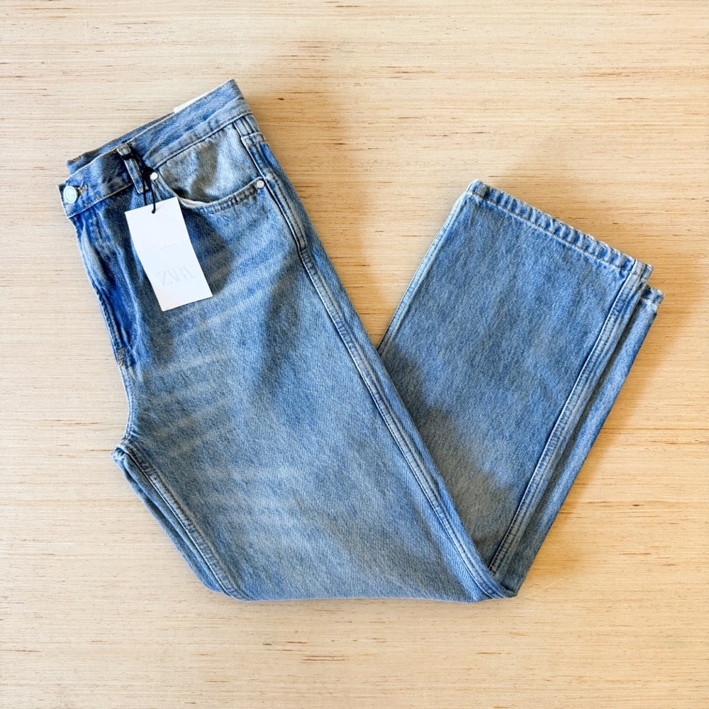Zara Woman’s Mid Rise Straight Leg Cropped Jeans Size 4